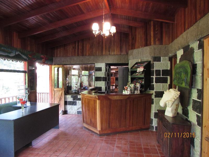 Hostel Villa Verde Monteverde Buitenkant foto