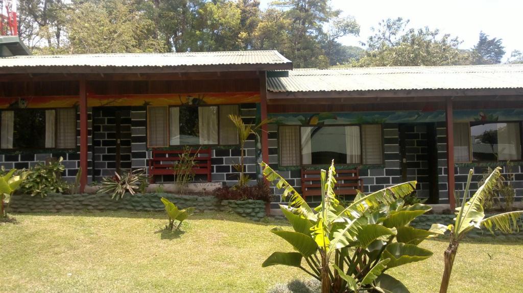 Hostel Villa Verde Monteverde Buitenkant foto