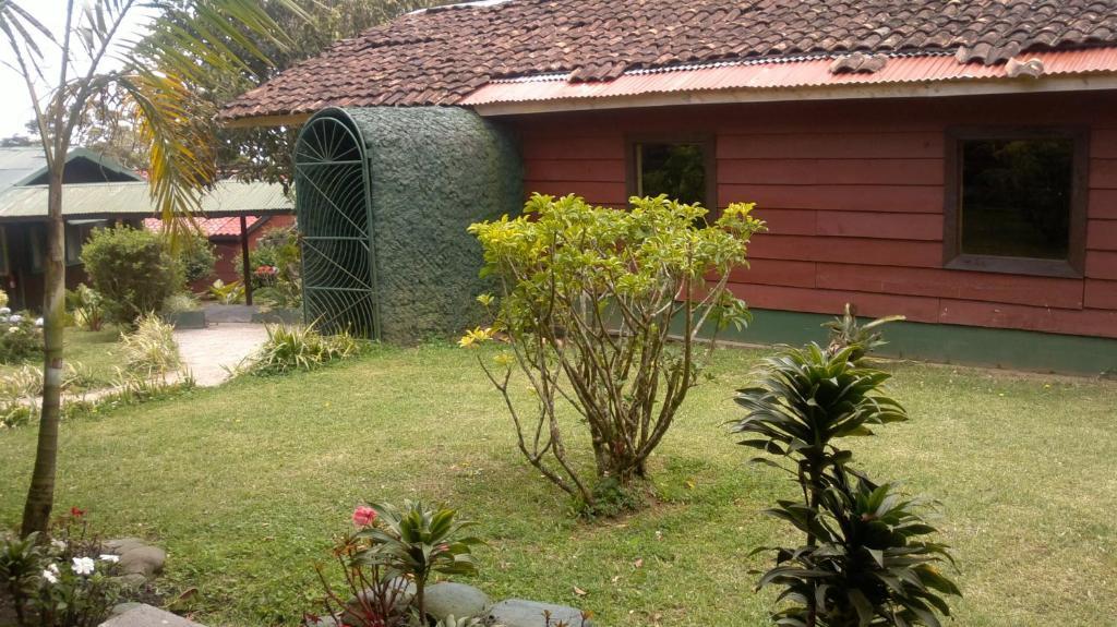 Hostel Villa Verde Monteverde Buitenkant foto