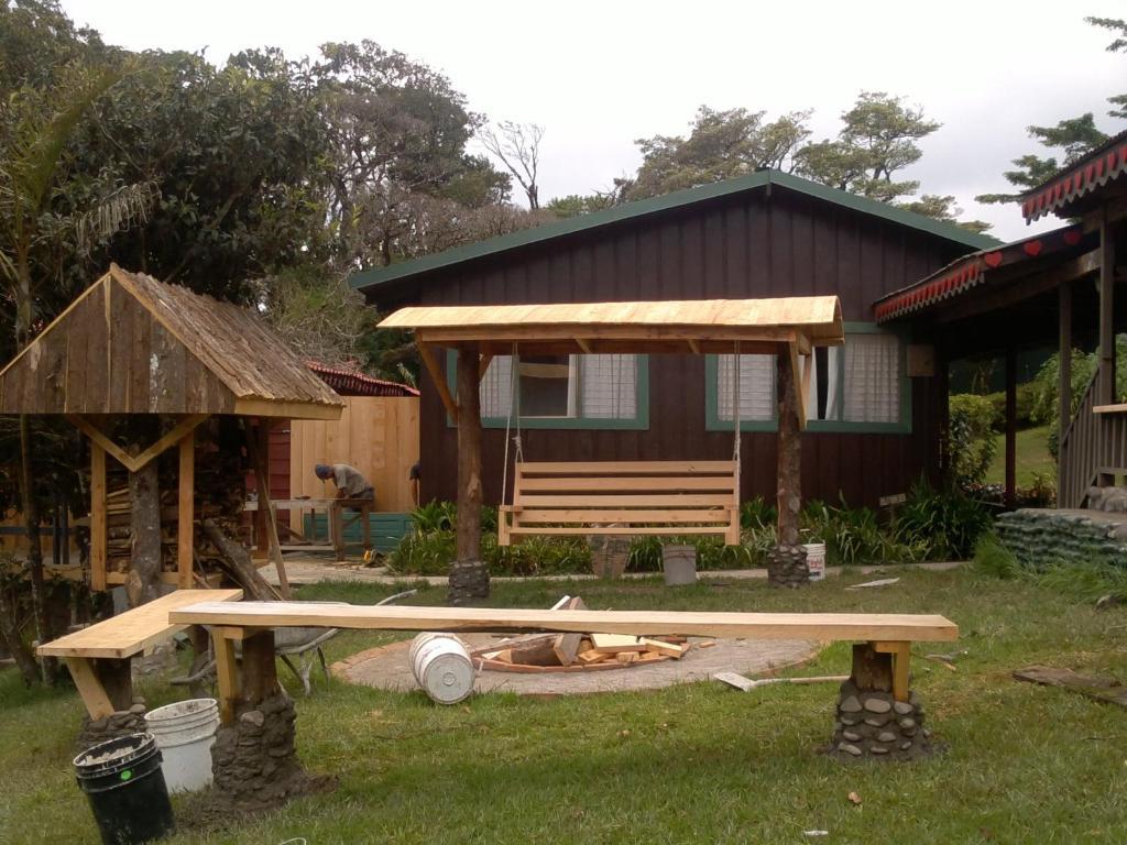 Hostel Villa Verde Monteverde Buitenkant foto