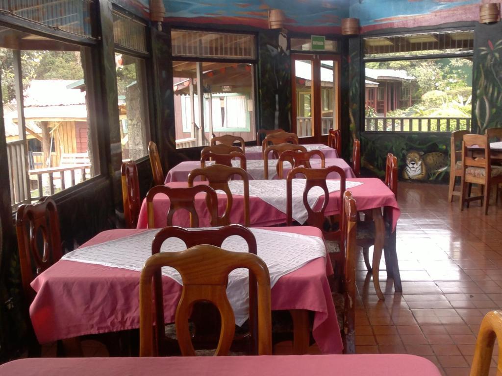 Hostel Villa Verde Monteverde Buitenkant foto